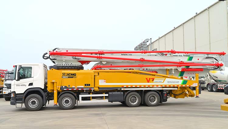 XCMG Schwing concrete pump truck HB62V 62m concrete truck with scania chassis price